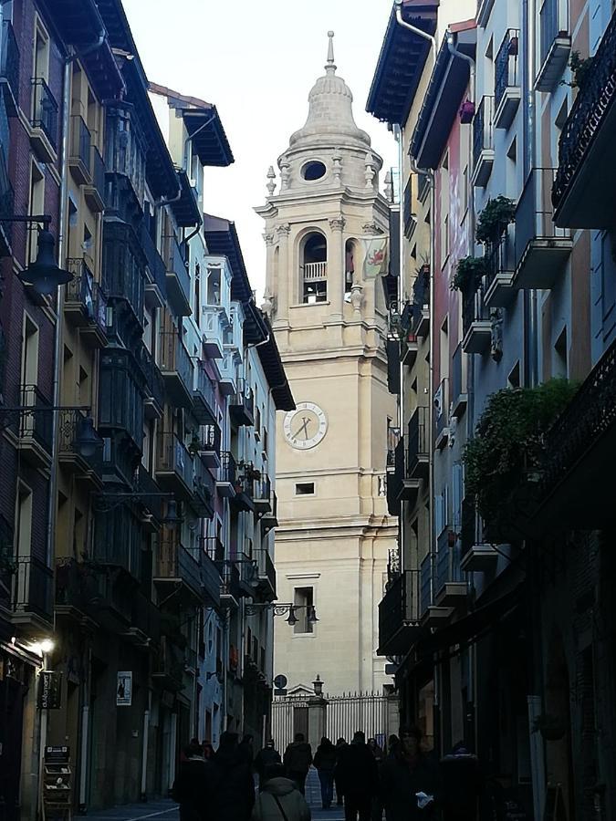 Calle Ansoleaga A 100 Mts Del Ayuntamiento Pamplona Exteriör bild